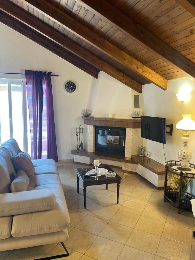 Apartments Athina Orikum Luaran gambar