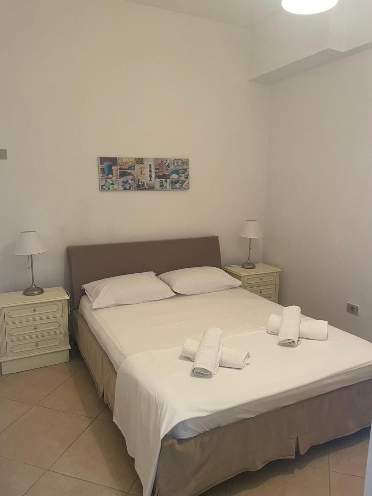 Apartments Athina Orikum Luaran gambar