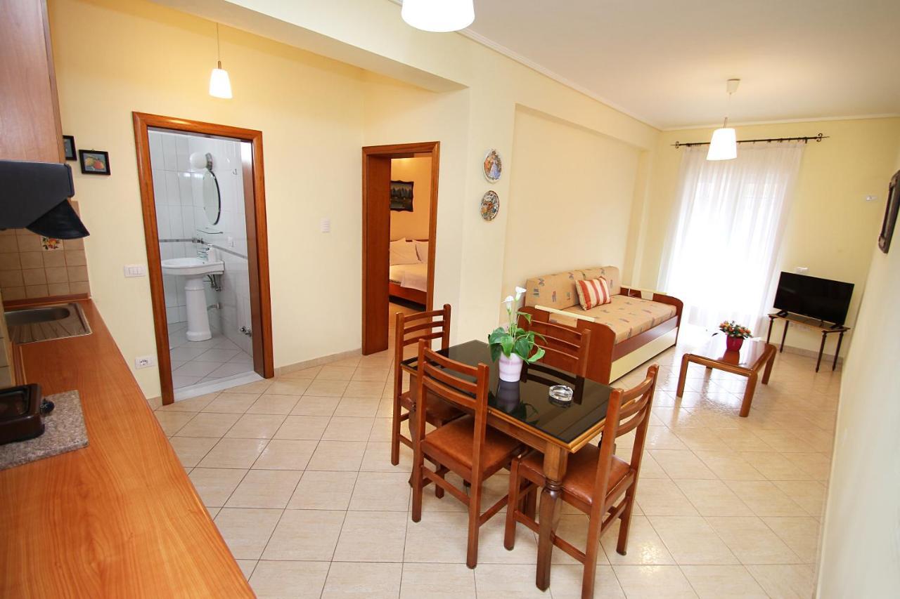 Apartments Athina Orikum Luaran gambar