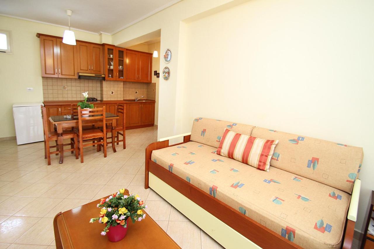 Apartments Athina Orikum Luaran gambar