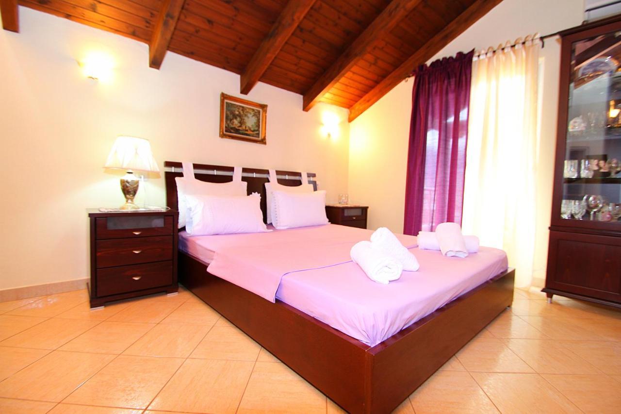 Apartments Athina Orikum Luaran gambar